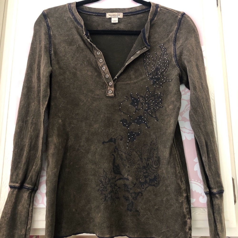 One world butterfly floral long sleeve top